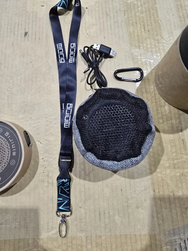 minirig 3 bluetooth portable speaker ' black (open box, tested, excellent condit minirig 3 bluetooth portable speaker ' black (open box, tested, excellent condit